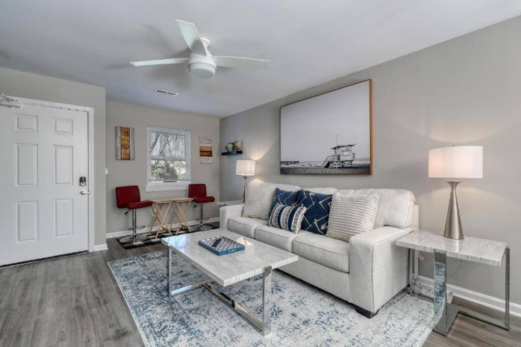 Stylish Haven New Walk To The Ocean Smart Tvs Wifi Apartment Myrtle Beach Exterior foto