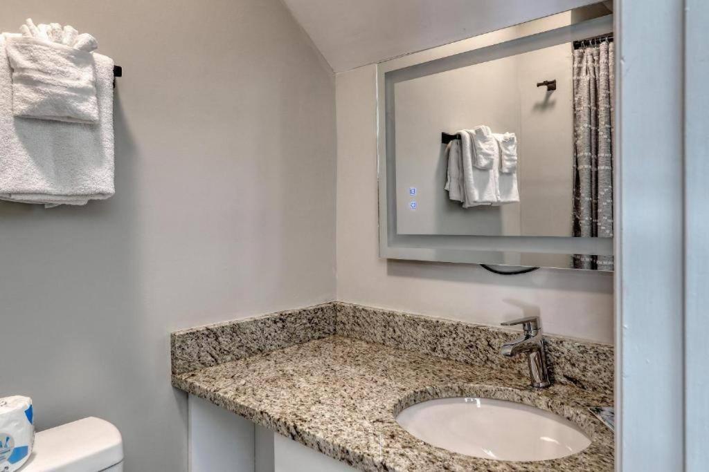 Stylish Haven New Walk To The Ocean Smart Tvs Wifi Apartment Myrtle Beach Exterior foto
